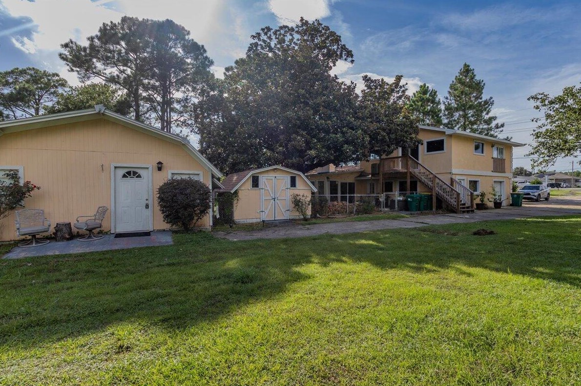 3049 Highway 98, Mary Esther FL  32569-1367 exterior