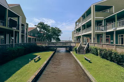 348 SW Miracle Strip Parkway SW #16A, Fort Walton Beach, FL 32548 - Photo 21