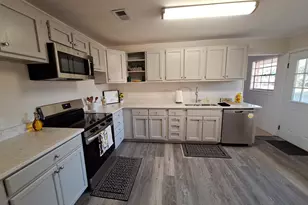 131 Phillips Dr, Crestview, FL 32536 - Photo 13