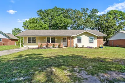 351 NW Oakland Circle NW, Fort Walton Beach, FL 32548 - Photo 1