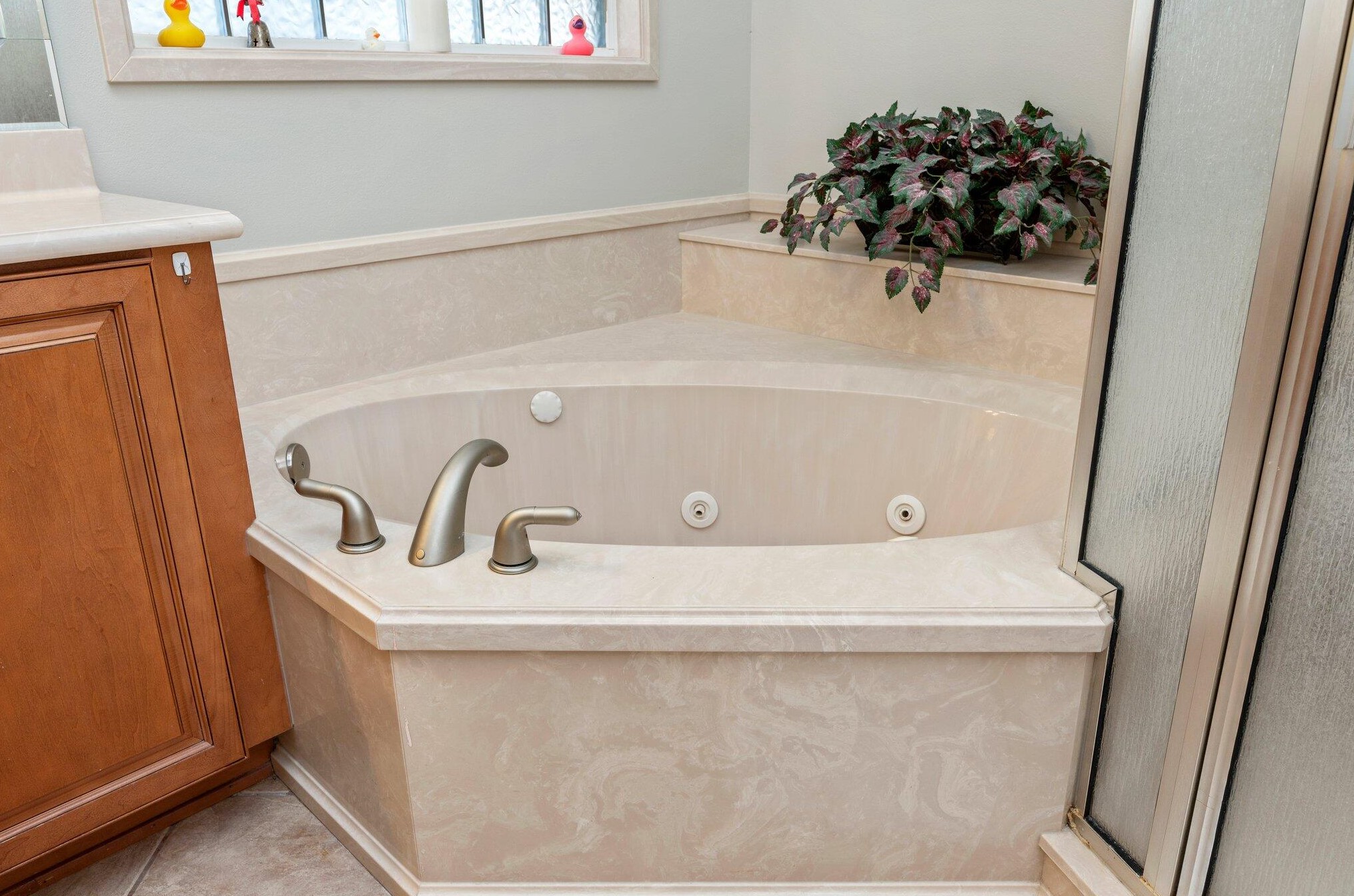 136 10th Ave, Shalimar FL  32579-1507 exterior