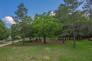 6291 Coy Burgess Loop, Defuniak Springs, FL 32435 - Photo 3