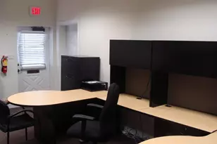 137 S John Sims Parkway S, Valparaiso, FL 32580 - Photo 3