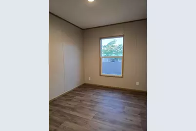 215 E Juniper Avenue E, Defuniak Springs, FL 32433 - Photo 35