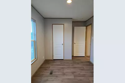 215 E Juniper Avenue E, Defuniak Springs, FL 32433 - Photo 43