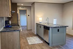 215 E Juniper Ave E, Defuniak Springs, FL 32433 - Photo 7