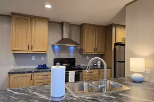 215 E Juniper Ave E, Defuniak Springs, FL 32433 - Photo 5