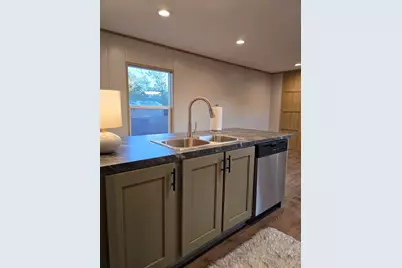 215 E Juniper Avenue E, Defuniak Springs, FL 32433 - Photo 13