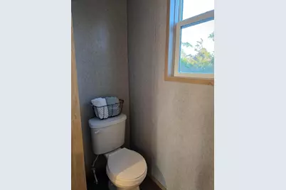 215 E Juniper Avenue E, Defuniak Springs, FL 32433 - Photo 29