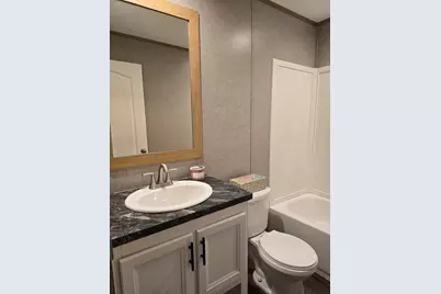 215 E Juniper Avenue E, Defuniak Springs, FL 32433 - Photo 37