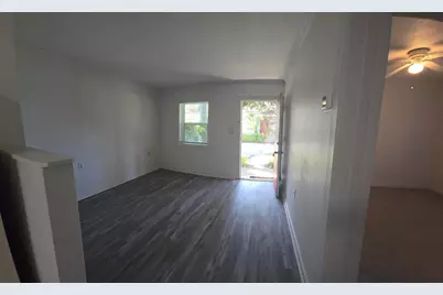 551 E Miracle Strip Parkway E #7, Mary Esther, FL 32569 - Photo 9