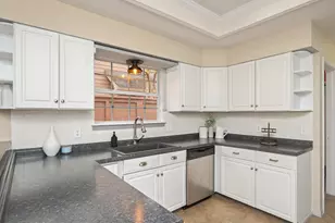 1905 W Mistral Ln W, Fort Walton Beach, FL 32547 - Photo 13