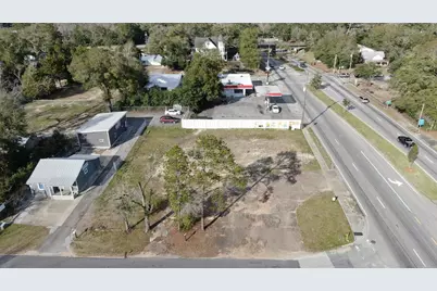 24 W Orange Avenue, Defuniak Springs, FL 32435 - Photo 9