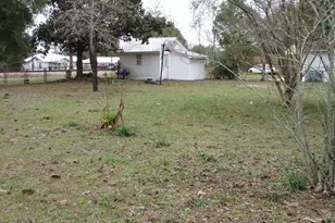 64 W Live Oak Ave W, Defuniak Springs, FL 32435 - Photo 19