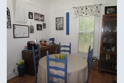 64 W Live Oak Avenue W, Defuniak Springs, FL 32435 - Photo 3