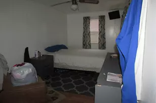 64 W Live Oak Ave W, Defuniak Springs, FL 32435 - Photo 9