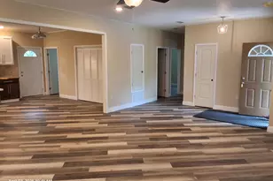 698 E Edney Ave E, Crestview, FL 32539 - Photo 3