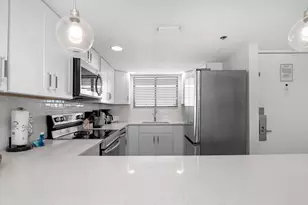 1040 Hwy 98, Destin, FL 32541 - Photo 15