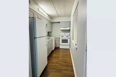 209 Miracle Strip Parkway #D204, Mary Esther, FL 32569 - Photo 5