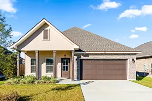 130 Hydrangea Blvd, Freeport, FL 32439 - Photo 1