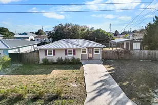 21823 Marlin Ave, Panama City Beach, FL 32413 - Photo 1