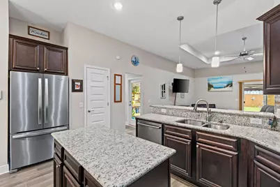 1911 Ladybird Lane, Gulf Breeze, FL 32563 - Photo 19