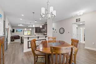 1911 Ladybird Ln, Gulf Breeze, FL 32563 - Photo 9