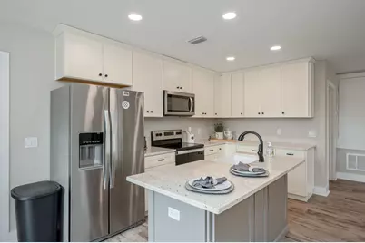 3030 Cosson Circle, Crestview, FL 32536 - Photo 9