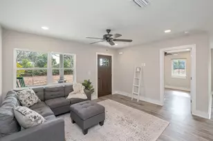 3030 Cosson Cir, Crestview, FL 32536 - Photo 3