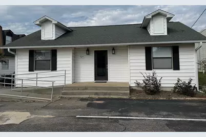 727 Harbor Boulevard, Destin, FL 32541 - Photo 1