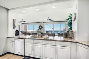 7115 Thomas Dr, Panama City Beach, FL 32408 - Photo 11