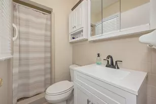 310 22nd St, Niceville, FL 32578 - Photo 25