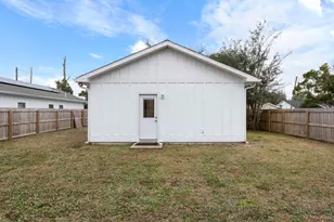 2101 E 8th Street E, Panama City, FL 32401 - Photo 31