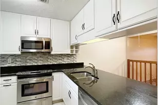 225 Carmel Dr, Fort Walton Beach, FL 32547 - Photo 9