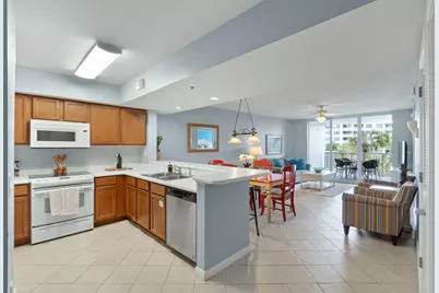 1324 SE Miracle Strip Parkway SE #UNIT 402, Fort Walton Beach, FL 32548 - Photo 3