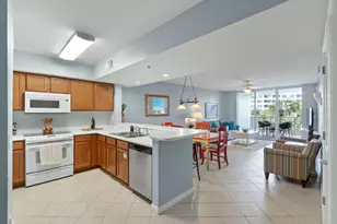 1324 SE Miracle Strip Parkway SE, Fort Walton Beach, FL 32548 - Photo 3