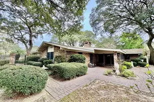 16 NE Wedgewood Ln NE, Fort Walton Beach, FL 32547 - Photo 19