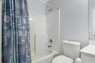 21506 Dolphin Ave, Panama City Beach, FL 32413 - Photo 19