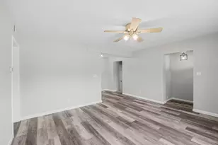 305 NE Hollywood Blvd NE, Fort Walton Beach, FL 32548 - Photo 7