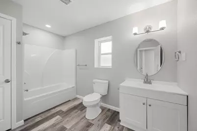 305 NE Hollywood Boulevard NE, Fort Walton Beach, FL 32548 - Photo 23