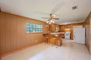 421 Quebec Ave, Defuniak Springs, FL 32433 - Photo 7