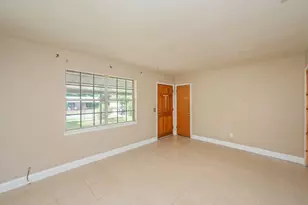 421 Quebec Ave, Defuniak Springs, FL 32433 - Photo 5