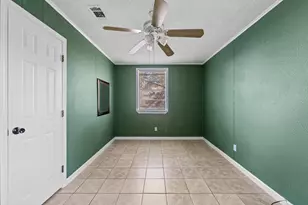 39 Will Kelly Ave, Defuniak Springs, FL 32433 - Photo 15