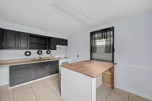 39 Will Kelly Ave, Defuniak Springs, FL 32433 - Photo 9