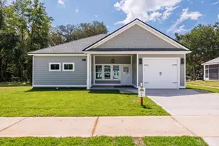 26 Shebbi Ln, Freeport, FL 32439 - Photo 1