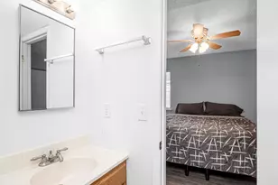 308 SW Miracle Strip Parkway SW, Fort Walton Beach, FL 32548 - Photo 35