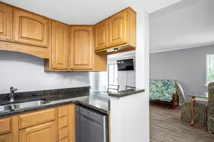 308 SW Miracle Strip Parkway SW, Fort Walton Beach, FL 32548 - Photo 17