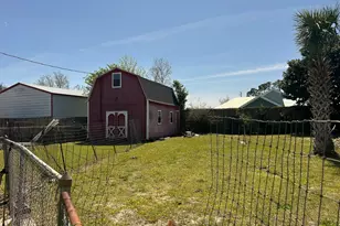 1929 W 24th Street W, Panama City, FL 32405 - Photo 9