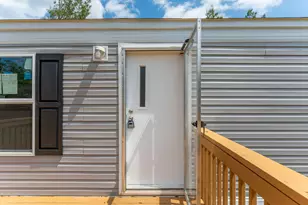 382 W Royal Palm Ave, Defuniak Springs, FL 32433 - Photo 29