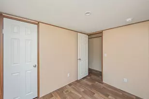 382 W Royal Palm Ave, Defuniak Springs, FL 32433 - Photo 19